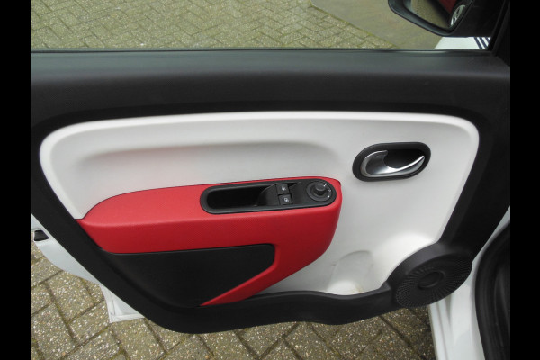 Renault Twingo 1.0 SCe Collection Staat in De Krim