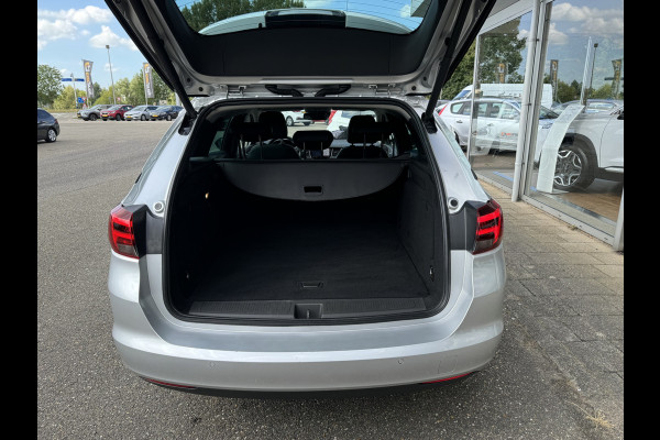 Opel Astra Sports Tourer 1.2 Blitz Elegance Schuif kanteldak Staat in Hardenberg