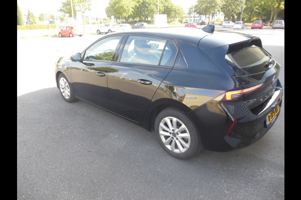 Opel Astra 1.2 Edition Staat in Hoogeveen