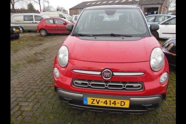 Fiat 500L 0.9 TwinAir CityCross Staat in De Krim