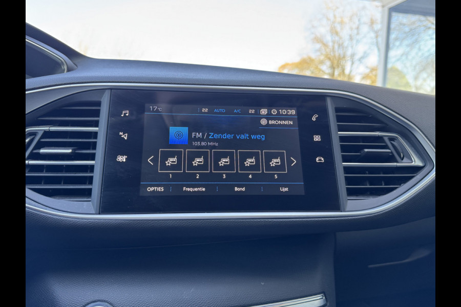 Peugeot 308 SW 1.2 PureTech Blue Lease Allure Staat in Hardenberg