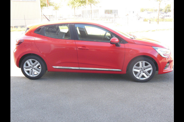 Renault Clio 1.0 TCe Zen Staat in DE KRIM