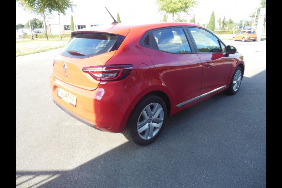 Renault Clio 1.0 TCe Zen Staat in DE KRIM
