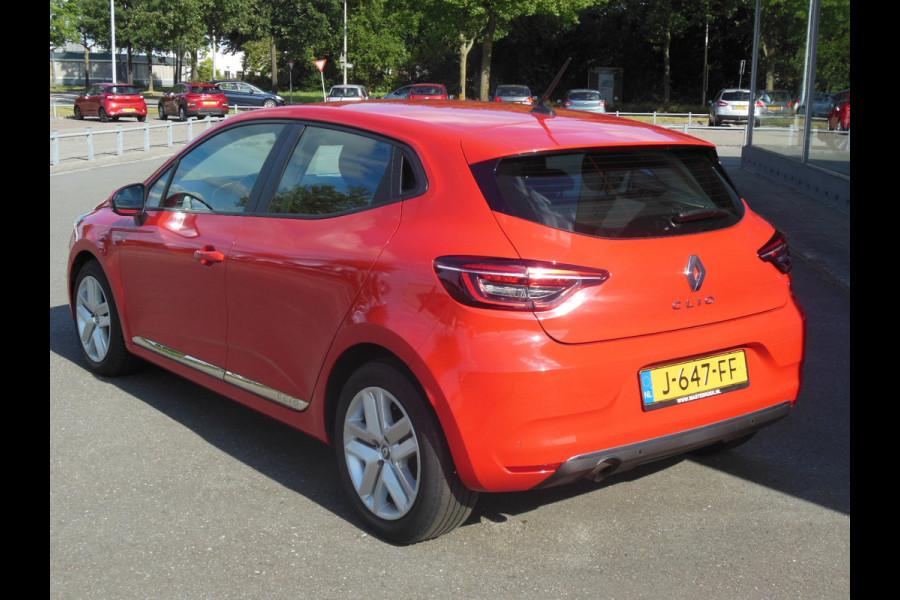 Renault Clio 1.0 TCe Zen Staat in DE KRIM