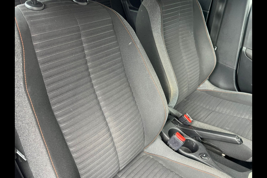 Peugeot 208 1.2 PureTech Active Pack Afneembare Trekhaak Staat in Hardenberg