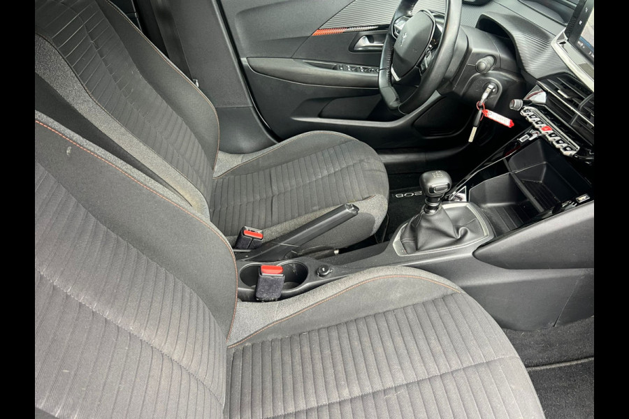 Peugeot 208 1.2 PureTech Active Pack Afneembare Trekhaak Staat in Hardenberg