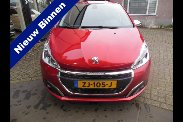 Peugeot 208 1.2 PureTech Signature Staat in DE KRIM