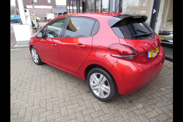 Peugeot 208 1.2 PureTech Signature Staat in DE KRIM