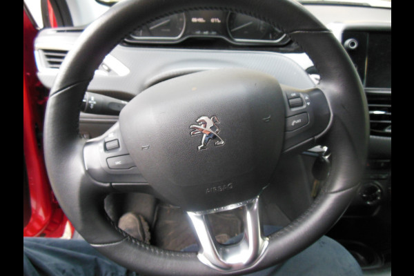 Peugeot 208 1.2 PureTech Signature Staat in DE KRIM
