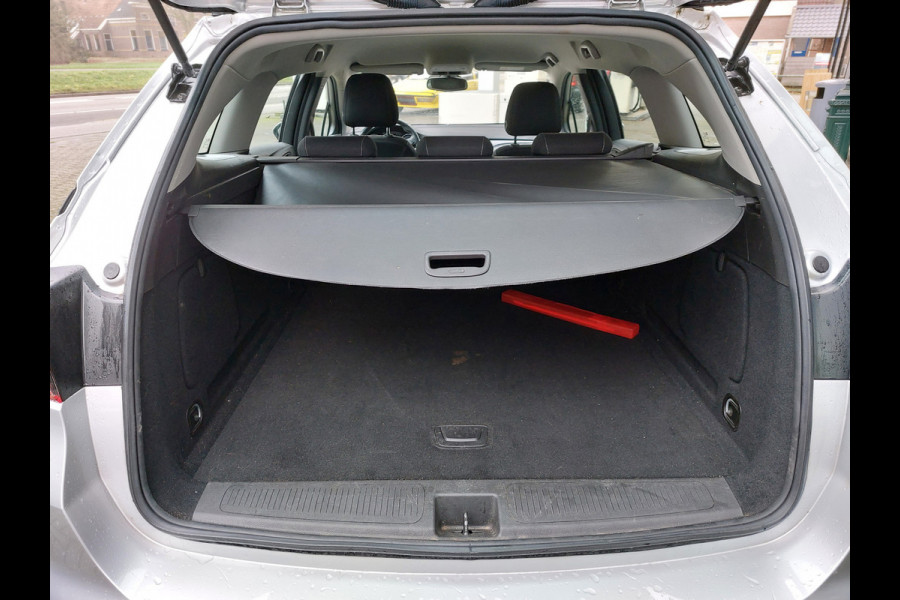 Opel Astra Sports Tourer 1.0 Online Edition Staat in De Krim Staat in de Krim