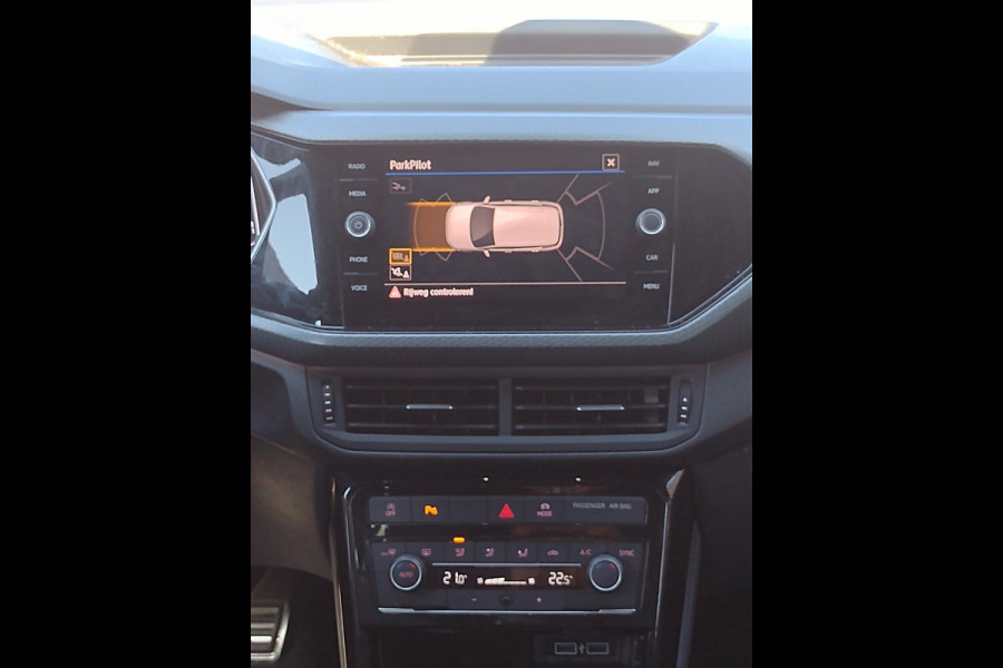 Volkswagen T-Cross 1.0 TSI Style Furtial Cockpit Staat in Hardenberg