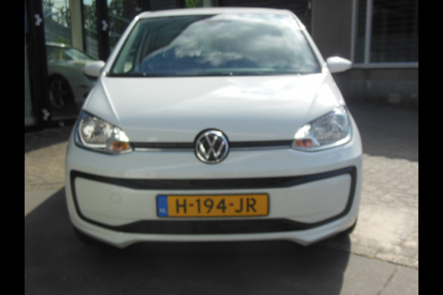 Volkswagen up! 1.0 BMT take up! Staat in De Krim