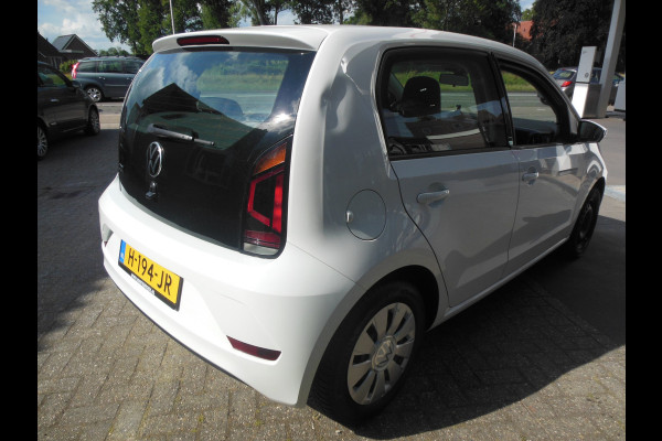 Volkswagen up! 1.0 BMT take up! Staat in De Krim