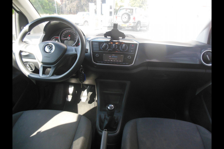 Volkswagen up! 1.0 BMT take up! Staat in De Krim