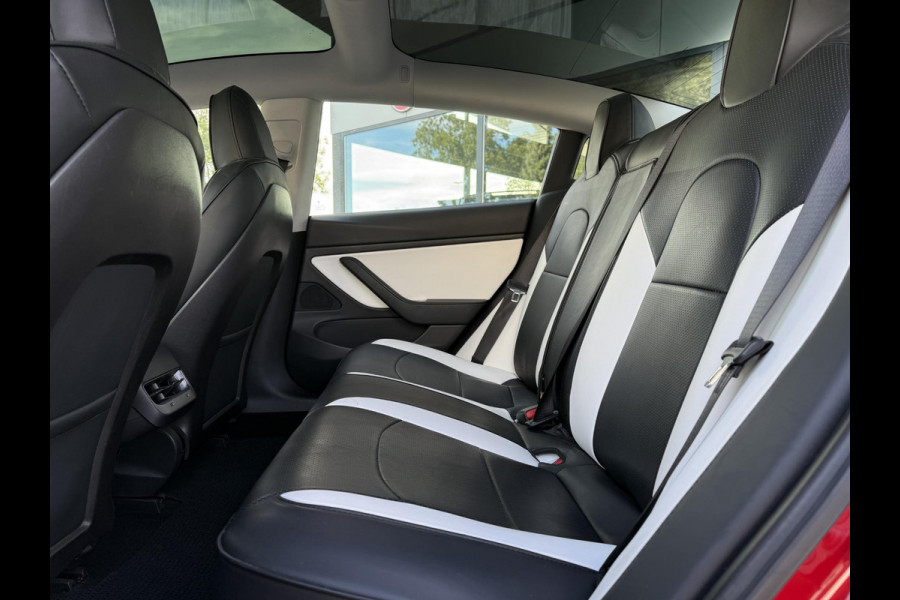 Tesla Model 3 Range Plus Aut. | 19inch ALU | Panorama | Trekhaak | Navi | Camera