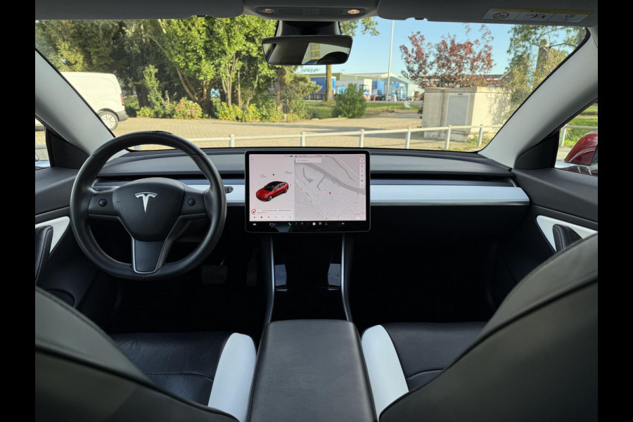 Tesla Model 3 Range Plus Aut. | 19inch ALU | Panorama | Trekhaak | Navi | Camera
