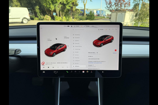 Tesla Model 3 Range Plus Aut. | 19inch ALU | Panorama | Trekhaak | Navi | Camera