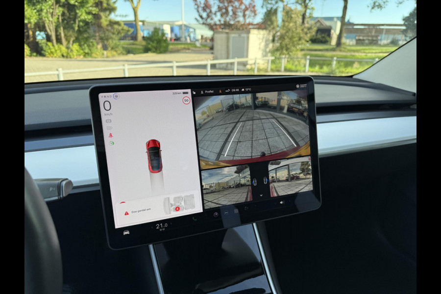 Tesla Model 3 Range Plus Aut. | 19inch ALU | Panorama | Trekhaak | Navi | Camera