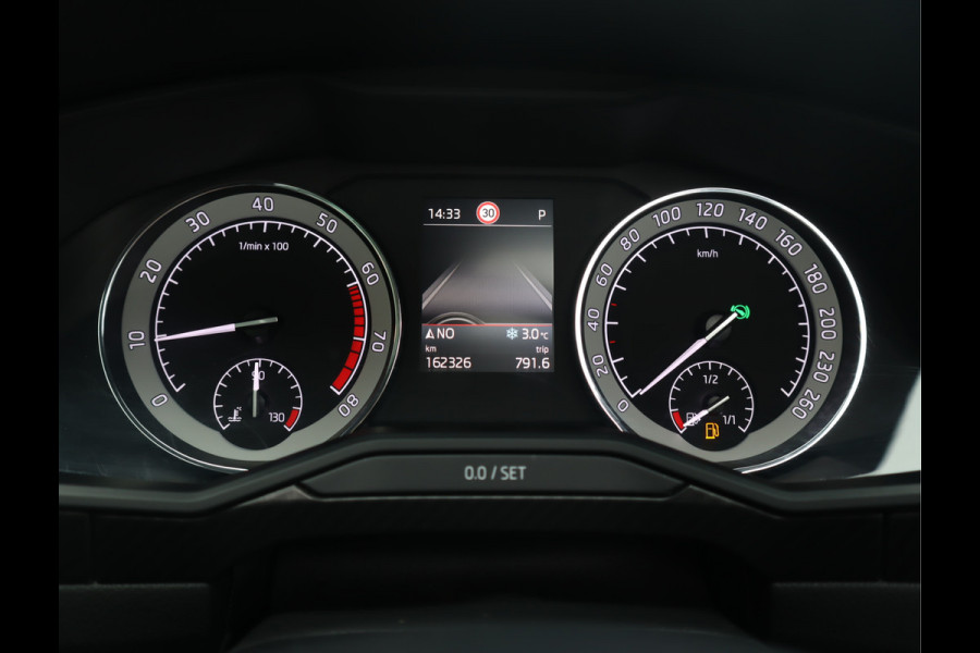 Škoda Superb Combi 1.5 TSI ACT Sportline / Panoramadak Škoda Superb Combi 1.5 TSI ACT Sportline / Panoramadak