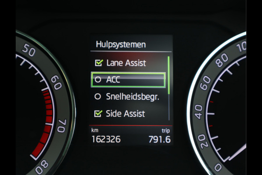 Škoda Superb Combi 1.5 TSI ACT Sportline / Panoramadak Škoda Superb Combi 1.5 TSI ACT Sportline / Panoramadak