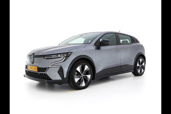 Renault Mégane E-Tech EV60 Optimum Charge Evolution [ 3-Fase ] {SOH-92%} (INCL-BTW) Aut *FULL-LED | DIGI-COCKPIT | NAVI-FULLMAP | CAMERA | COMFORT-SEATS | KEYLESS | ECC | PDC | CRUISE | DAB | CARPLAY | SHIFT-PADDLES | LANE-ASSIST | 18''ALU*