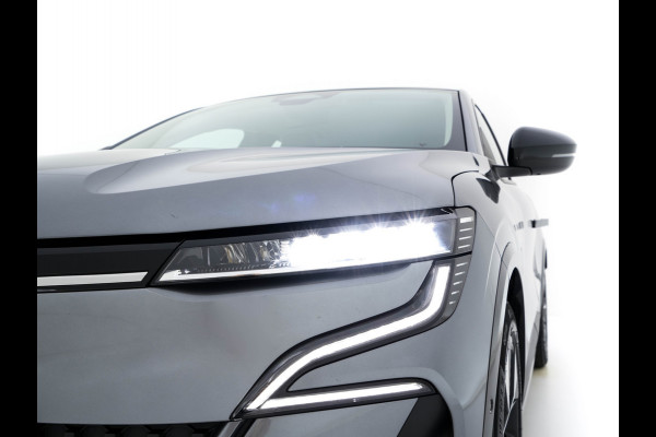 Renault Mégane E-Tech EV60 Optimum Charge Evolution [ 3-Fase ] {SOH-92%} (INCL-BTW) Aut *FULL-LED | DIGI-COCKPIT | NAVI-FULLMAP | CAMERA | COMFORT-SEATS | KEYLESS | ECC | PDC | CRUISE | DAB | CARPLAY | SHIFT-PADDLES | LANE-ASSIST | 18''ALU*