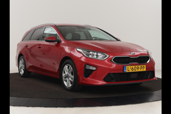 Kia Ceed 1.0 T-GDi DynamicPlusLine | Automaat | Stoel & stuurverwarming | Adaptive cruise | Trekhaak | Half leder | Carplay | Climate control