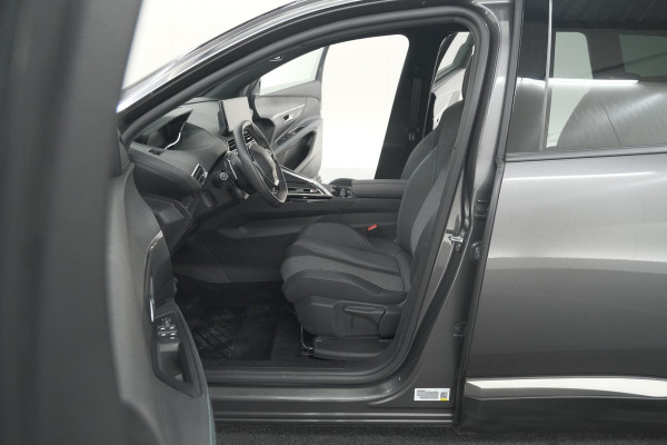 Peugeot 5008 PureTech 130 EAT8 Allure Pack | 7 Zitplaatsen | Camera | Apple Carplay | Navigatie | Parkeersensoren