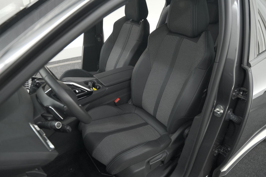 Peugeot 5008 PureTech 130 EAT8 Allure Pack | 7 Zitplaatsen | Camera | Apple Carplay | Navigatie | Parkeersensoren