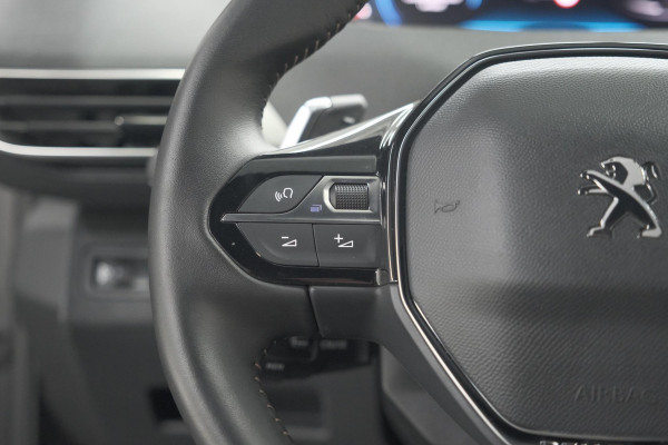 Peugeot 5008 PureTech 130 EAT8 Allure Pack | 7 Zitplaatsen | Camera | Apple Carplay | Navigatie | Parkeersensoren