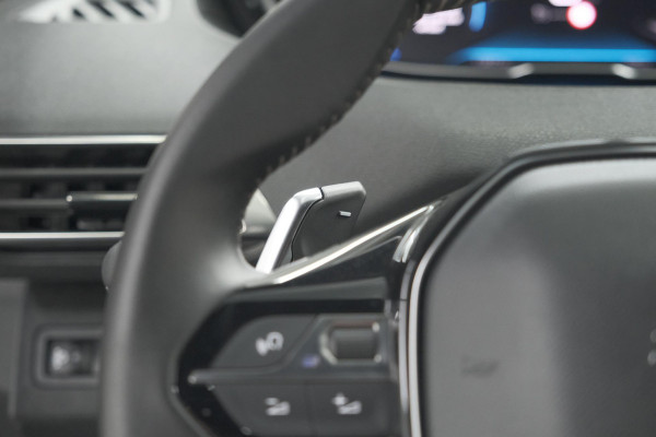 Peugeot 5008 PureTech 130 EAT8 Allure Pack | 7 Zitplaatsen | Camera | Apple Carplay | Navigatie | Parkeersensoren
