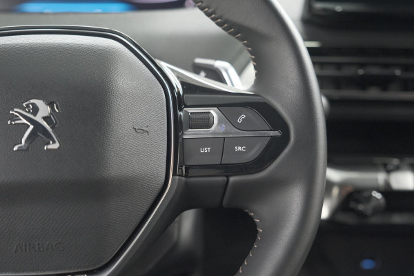Peugeot 5008 PureTech 130 EAT8 Allure Pack | 7 Zitplaatsen | Camera | Apple Carplay | Navigatie | Parkeersensoren