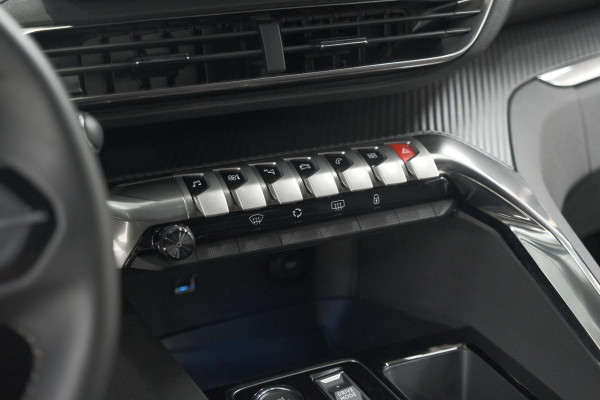 Peugeot 5008 PureTech 130 EAT8 Allure Pack | 7 Zitplaatsen | Camera | Apple Carplay | Navigatie | Parkeersensoren