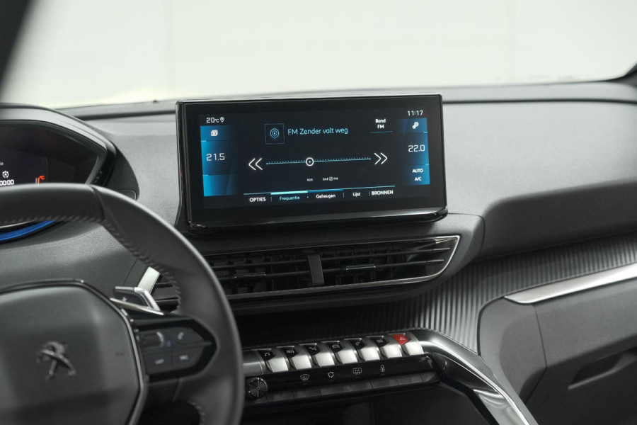 Peugeot 5008 PureTech 130 EAT8 Allure Pack | 7 Zitplaatsen | Camera | Apple Carplay | Navigatie | Parkeersensoren