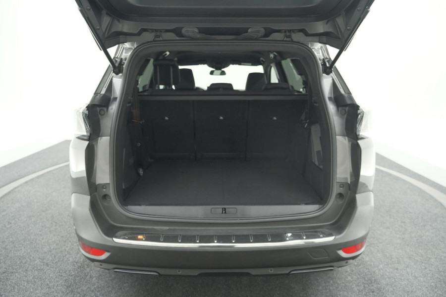 Peugeot 5008 PureTech 130 EAT8 Allure Pack | 7 Zitplaatsen | Camera | Apple Carplay | Navigatie | Parkeersensoren
