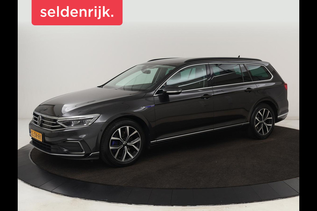 Volkswagen Passat 1.4 TSI PHEV GTE | Trekhaak | Stoelverwarming | Virtual Cockpit | 360 Camera | Massage | Carplay | Side Assist | Navigatie | Matrix LED
