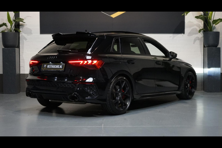Audi RS3 Sportback 2.5 TFSI Quattro ACC-BANG OLUFSEN-CAMERA-CARBON-HEADUP-KEYLESS-MATRIX-MASSAGE-PANORAMA-VOLLEDER