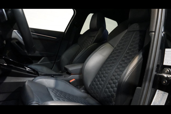 Audi RS3 Sportback 2.5 TFSI Quattro ACC-BANG OLUFSEN-CAMERA-CARBON-HEADUP-KEYLESS-MATRIX-MASSAGE-PANORAMA-VOLLEDER