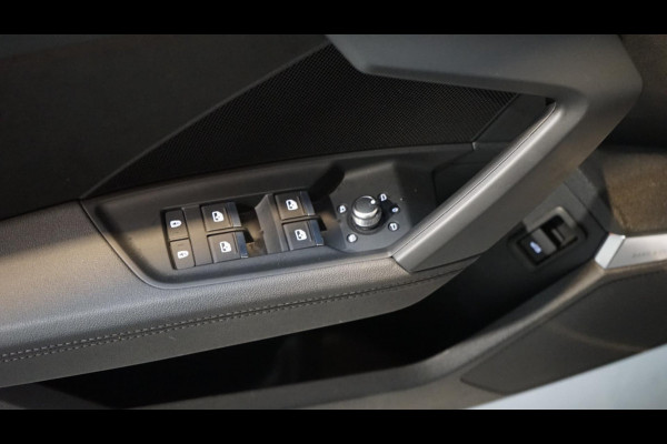 Audi RS3 Sportback 2.5 TFSI Quattro ACC-BANG OLUFSEN-CAMERA-CARBON-HEADUP-KEYLESS-MATRIX-MASSAGE-PANORAMA-VOLLEDER