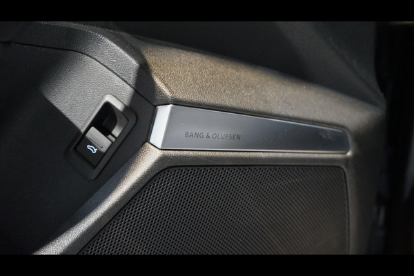 Audi RS3 Sportback 2.5 TFSI Quattro ACC-BANG OLUFSEN-CAMERA-CARBON-HEADUP-KEYLESS-MATRIX-MASSAGE-PANORAMA-VOLLEDER