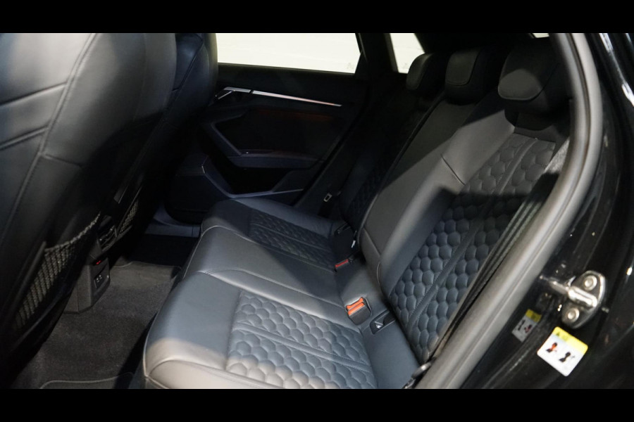 Audi RS3 Sportback 2.5 TFSI Quattro ACC-BANG OLUFSEN-CAMERA-CARBON-HEADUP-KEYLESS-MATRIX-MASSAGE-PANORAMA-VOLLEDER