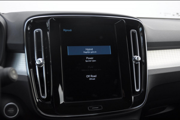 Volvo XC40 T4 211PK Automaat Recharge Inscription Expression / Adaptieve cruise control / BLIS / Keyless entry / Elektrische achterklep / Apple carplay / DAB+ / 2 zone clima / Pilot Assist