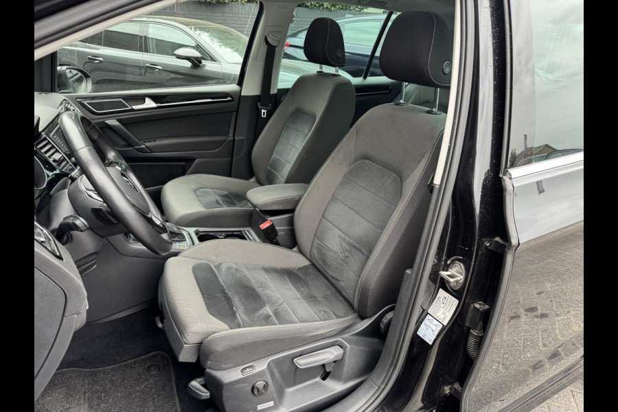 Volkswagen Golf Sportsvan 1.4 TSI Highline | Panoramadak | Navigatie | Camera | DAB | Privacy Glass |