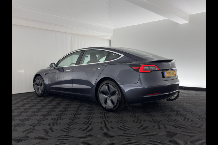 Tesla Model 3 Long Range AWD 75 kWh [ 3-Fase ] {SOH-89%} (INCL-BTW) Aut. *PANO | AUTO-PILOT | LUXURY-LEATHER | KEYLESS | FULL-LED | MEMORY-PACK | SURROUND-VIEW | DAB | CARPLAY | DIGI-COCKPIT | LANE-ASSIST | COMFORT-SEATS | TOWBAR | 18"ALU*