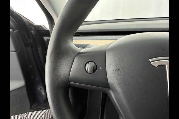 Tesla Model 3 Long Range AWD 75 kWh [ 3-Fase ] {SOH-89%} (INCL-BTW) Aut. *PANO | AUTO-PILOT | LUXURY-LEATHER | KEYLESS | FULL-LED | MEMORY-PACK | SURROUND-VIEW | DAB | CARPLAY | DIGI-COCKPIT | LANE-ASSIST | COMFORT-SEATS | TOWBAR | 18"ALU*