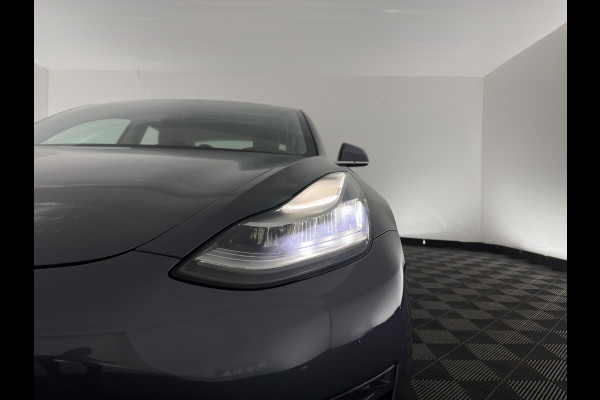 Tesla Model 3 Long Range AWD 75 kWh [ 3-Fase ] {SOH-89%} (INCL-BTW) Aut. *PANO | AUTO-PILOT | LUXURY-LEATHER | KEYLESS | FULL-LED | MEMORY-PACK | SURROUND-VIEW | DAB | CARPLAY | DIGI-COCKPIT | LANE-ASSIST | COMFORT-SEATS | TOWBAR | 18"ALU*