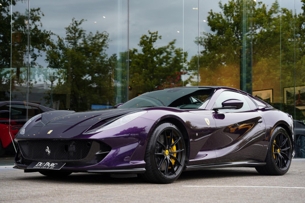 Ferrari 812 GTS 6.5 V12 HELE Viola Hong Kong Carbon Lifting