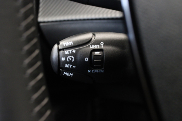 Peugeot 2008 1.2 PureTech Active Pack