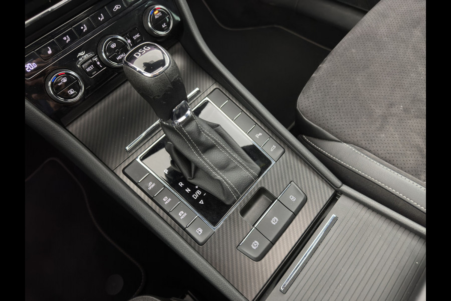Škoda Superb Combi 1.4 TSI iV Plug-In Sportline Business {SOH-93%} (INCL-BTW) Aut. *PANO | LEATHER-ALCANTARA | FULL-LED | DIGI-COCKPIT | CANTON-SOUND | AMBIENT-LIGHT | CAMERA | NAVI-FULLMAP | DAB+ | KEYLESS | HEATED-SPORTSEATS | PRIVACY-GLASS | ECC | 19"ALU*
