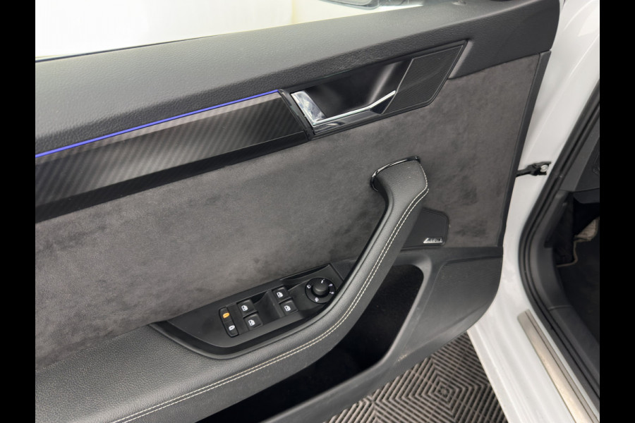 Škoda Superb Combi 1.4 TSI iV Plug-In Sportline Business {SOH-93%} (INCL-BTW) Aut. *PANO | LEATHER-ALCANTARA | FULL-LED | DIGI-COCKPIT | CANTON-SOUND | AMBIENT-LIGHT | CAMERA | NAVI-FULLMAP | DAB+ | KEYLESS | HEATED-SPORTSEATS | PRIVACY-GLASS | ECC | 19"ALU*
